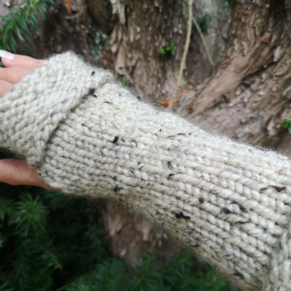 Medieval Outlander Style Handmade Fingerless Knit Gloves Arm Warmer Wool… - Picture 9 of 9